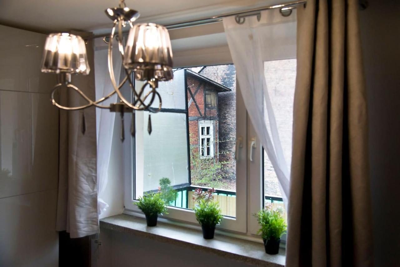 Stay Hip In Vibrant Centrally Located Apartment In Old Town Gdansk Exterior foto