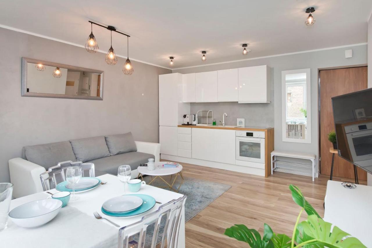Stay Hip In Vibrant Centrally Located Apartment In Old Town Gdansk Exterior foto
