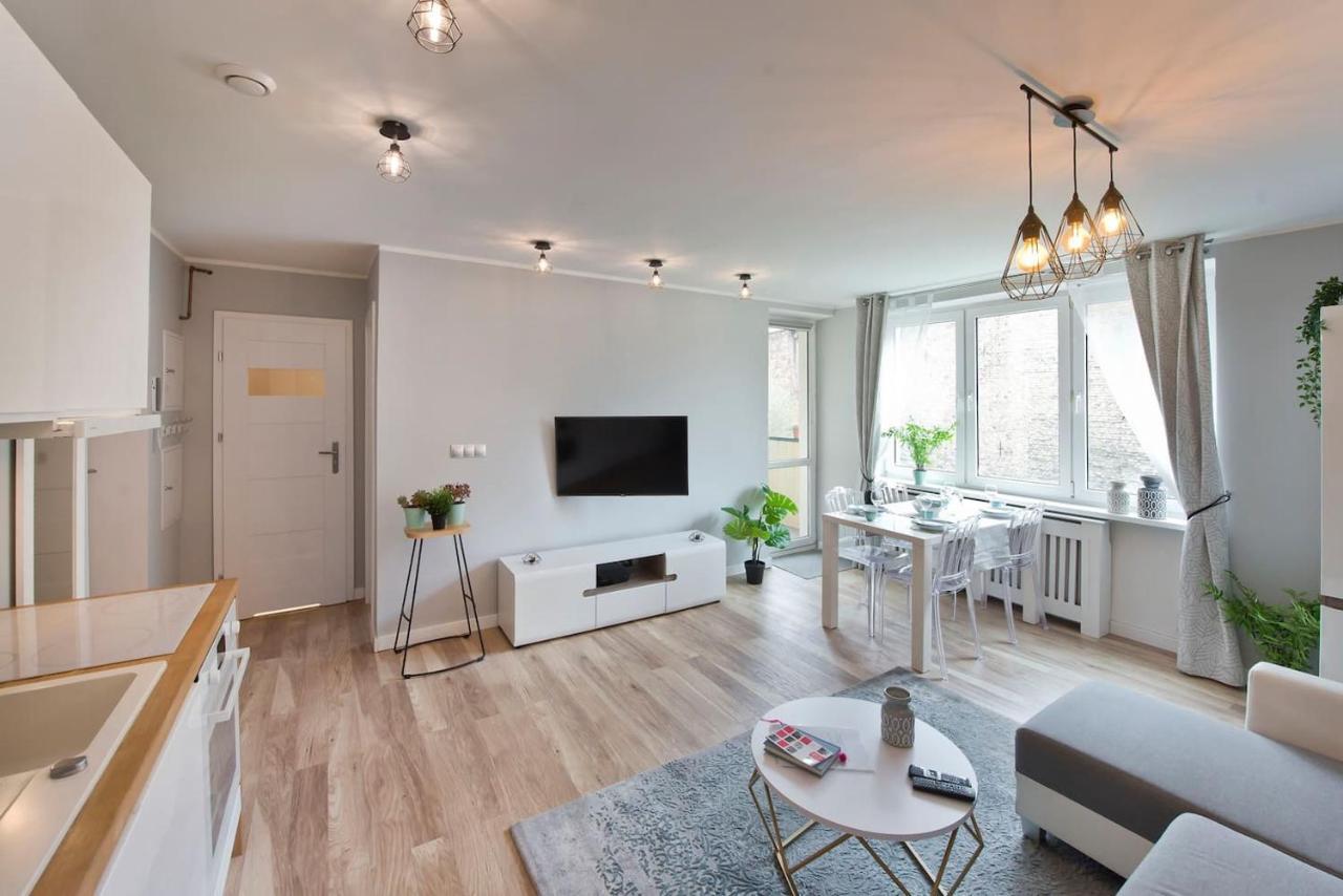 Stay Hip In Vibrant Centrally Located Apartment In Old Town Gdansk Exterior foto